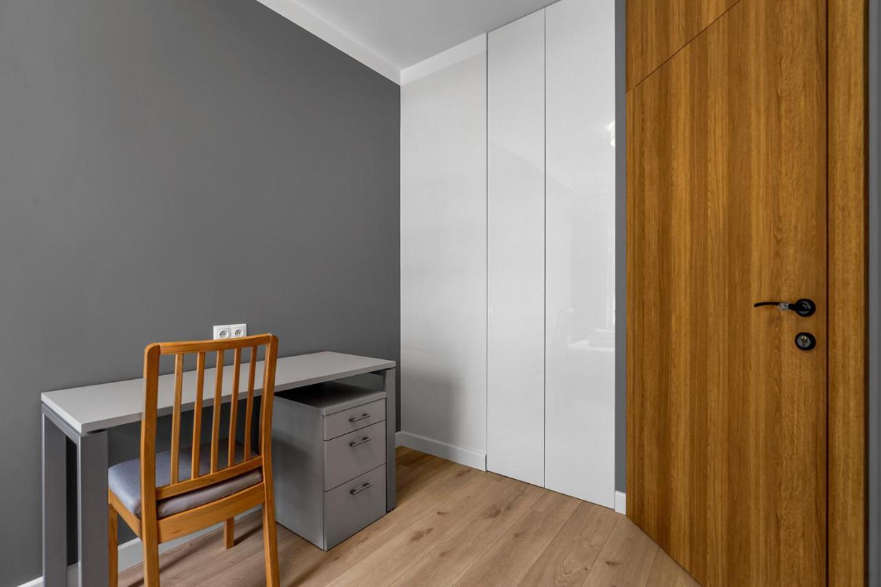 Lotnisko Chopina Modern Apartment Warsaw Ngoại thất bức ảnh